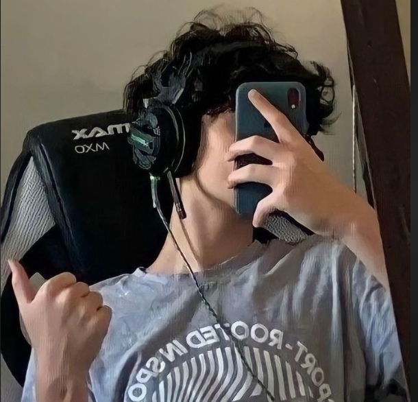 <em>Alonso J.</em>